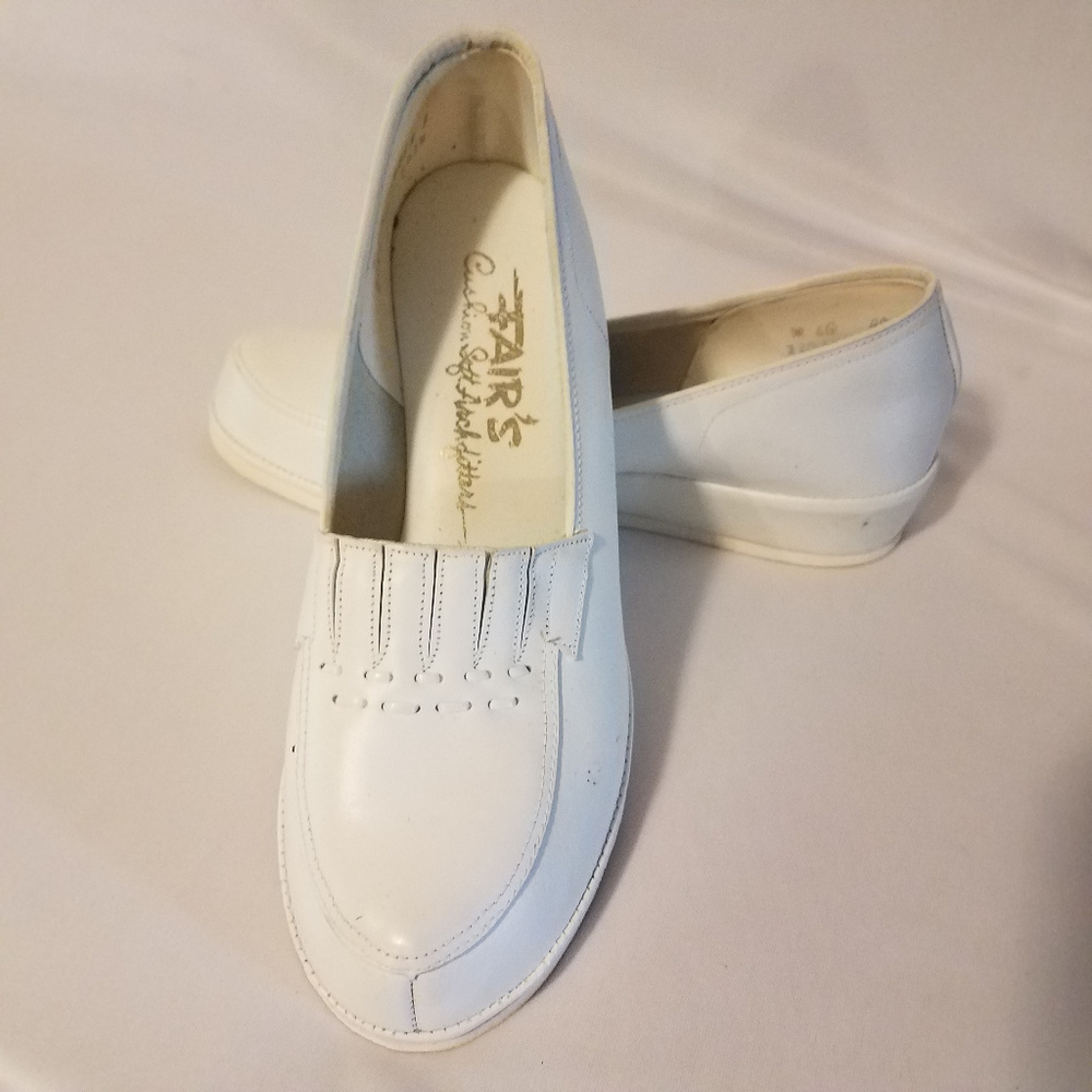 Fair's White Comfort Soft Arch Fitters Slip-On 6W